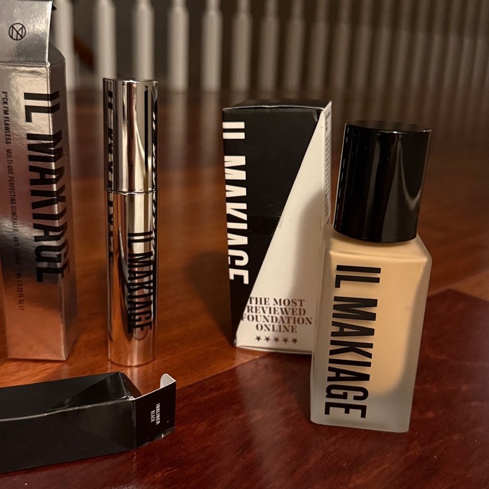 IL MAKIAGE bundle! New NIB - Picture 3 of 3